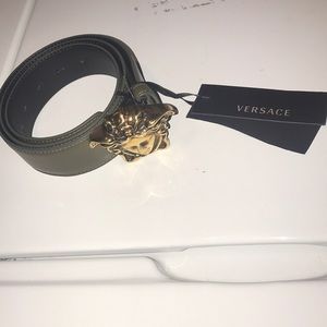 Green Versace belt (gold pendant )